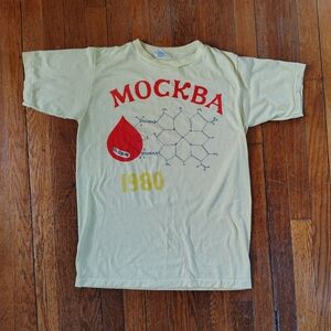 80s Vintage Moscow Russia Yellow Tourist Single Stitch T-Shirt Soviet Large